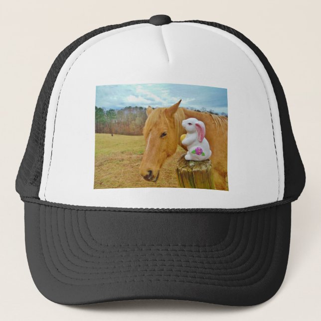 Gorra De Camionero Conejo blanco y caballo amarillo rubio (Anverso)