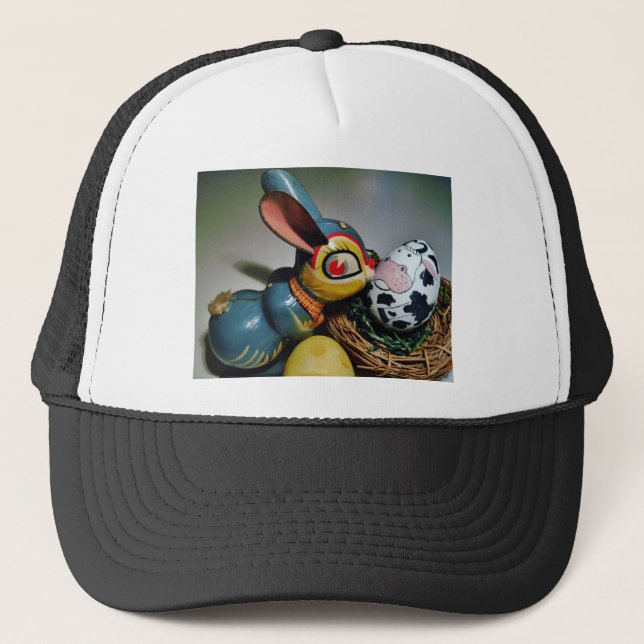 Gorra De Camionero Conejo de juguetes y huevo de vaca (Anverso)