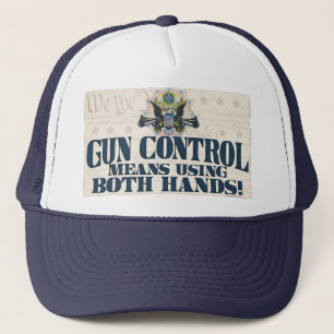 Gorra De Camionero Control de armas: Usando ambas manos Arma-Toting