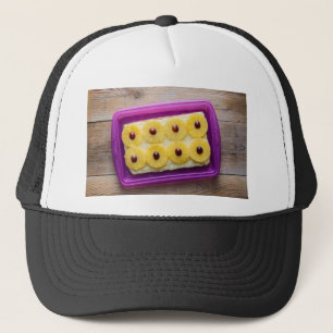 Gorra De Camionero Cortes hawaianas con piña en madera rústica