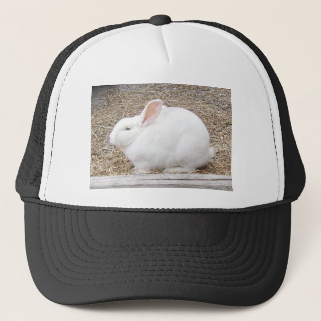 Gorra De Camionero Curiosamente Bunny Blanco (Anverso)