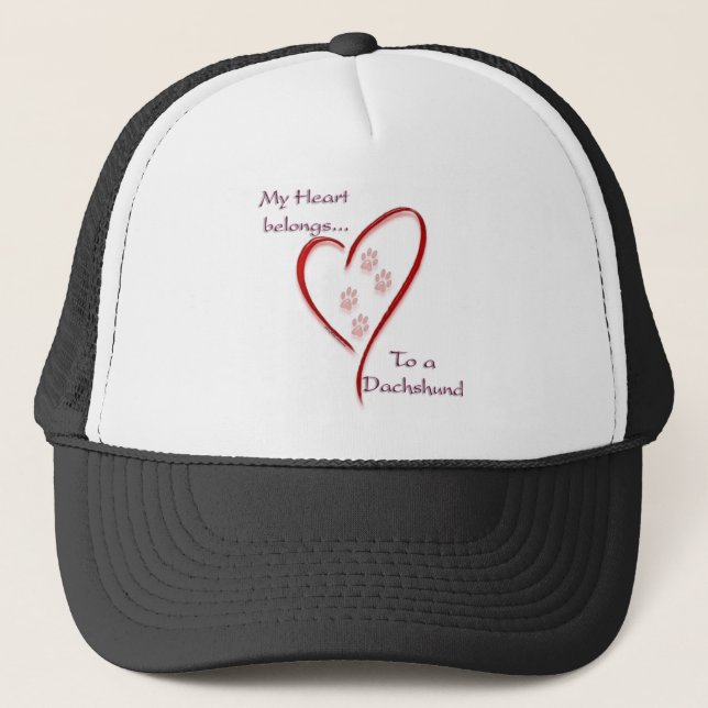 Gorra De Camionero Dachshund Heart Pertenece (Anverso)