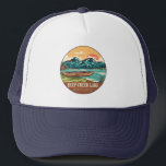 Gorra De Camionero Deep Creek Lake Maryland Emblema De Pesca En Bote<br><div class="desc">Ilustracion dibujado a mano en el lago de Creek profundo con canoa,  tiendas de campaña y montañas en el fondo. Perfecto para todo aquel que ame visitar el Lago Deep Creek.</div>