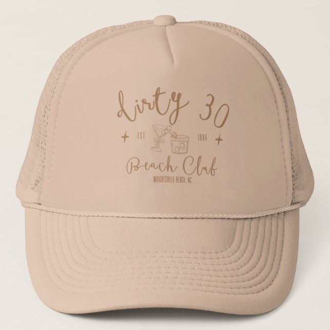 Gorra De Camionero Dirty 30 Beach Club - Tan Text (Anverso)
