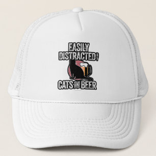 Gorra De Camionero Distracción fácil por gatos y cerveza
