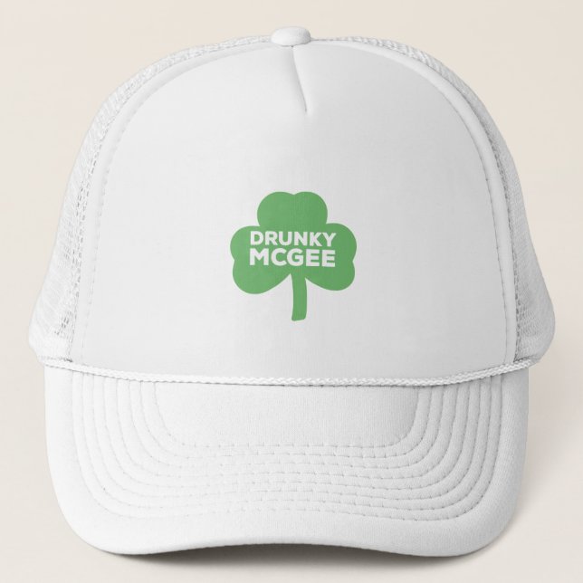 Gorra De Camionero Drunky McGee St. Patrick's Day Clover (Anverso)