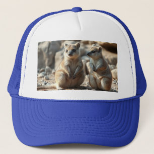 Gorra De Camionero "Dúo rotundo: Dos quokkas en su paraíso