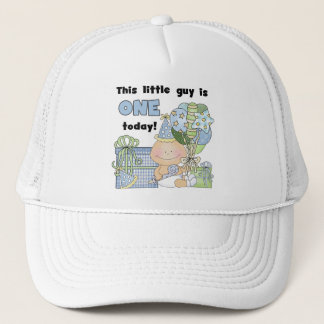 Gorra De Camionero El chico pequeño es una camiseta y regalos