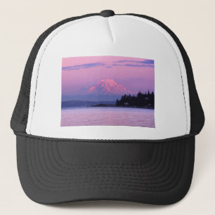 Gorra De Camionero El Monte Rainier en la puesta del sol, estado de