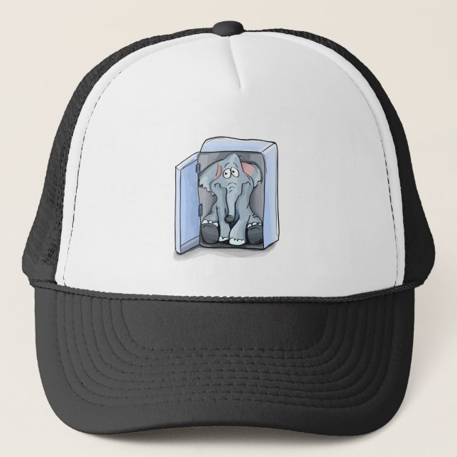 Gorra De Camionero elefante personalizado sentado en una nevera (Anverso)