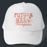 Gorra De Camionero En mi época comprometida compromiso regalo a la Pe<br><div class="desc">Presentamos nuestro Sombrero de Camionero Personalizado Fiance "In My Engaged Era" - una moda y accesorio de moda que es perfecto para la futura novia. Este gorra personalizado no es sólo una declaración de moda sino también un regalo de compromiso reflexivo, que refleja la esencia de la era comprometida. Con...</div>