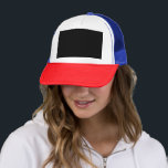 Gorra De Camionero Explore el encanto de una torre de reloj de época<br><div class="desc">Sumérjase en la belleza intemporal de una torre de reloj histórica,  pintada en blanco y negro. Descubra la arquitectura clásica y el paisaje urbano en cautivadores tonos monocromos.</div>