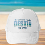 Gorra De Camionero Familia personalizada Destin Beach Trip<br><div class="desc">Estos geniales personalizados Destin Florida gorras presentan su nombre de grupo personalizado para una reunión familiar o un viaje a la Costa Esmeralda. Las letras de la palabra DESTIN están llenas de hermosas fotografías oceánicas para sus vacaciones.</div>