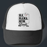 Gorra De Camionero Famosa madre de béisbol Bruh con nombre y número d<br><div class="desc">Diseño minimalista de sombrero de camionero de mamás de béisbol con la frase "Mamáes. Mamá. Mamá. Bruh." en negritas letras negras con un pequeño corazón rojo encima,  combinando el humor deportivo con un estilo simple y elegante —perfecto para días de juego y orgullosas madres deportivas.</div>