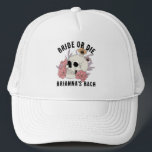 Gorra De Camionero Favoritos de la despedida de soltera de cráneo neg<br><div class="desc">La despedida de soltera de cráneo negro de novia o de morada favorece al gorra personalizado,  a las damas de honor regalos de fiesta de novias,  el tema de la fiesta de soltera gótica morena oscura favorece a los fiestas</div>
