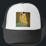 Gorra De Camionero Gustav Klimt La Pintura Art Nouveau del Kiss<br><div class="desc">Gustav Klimt The Kiss Vintage Art Nouveau Painting The Kiss (En alemán: Der Kuss) fue pintado por el pintor simbolista austríaco Gustav Klimt entre 1907 y 1908, el punto culminante de su época dorada, cuando pintó varias obras con un estilo dorado similar. La pintura es considerada una obra maestra de...</div>