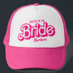 Gorra De Camionero Hermana De La Barbilla De La Bachillerato Rosa De<br><div class="desc">Hermana Del Sombrero De Camionero Rosado De La Novia</div>