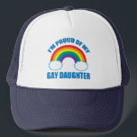 Gorra De Camionero Hija gay<br><div class="desc">Estoy orgulloso de mi hija gay. Padres de bandera de una mujer lesbiana maravillosa.</div>
