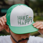 Gorra De Camionero Hike Happy Camper Hiker Senking Family personaliza<br><div class="desc">Eleva tu estilo al aire libre con nuestro sombrero de camionero "Hike Happy". Diseñados para el espíritu aventurero, estos sombreros camioneros capturan la esencia del senderismo, el acampada y el montañismo. Abraza los picos, conquista las montañas y expresa tu amor por los grandes al aire libre. El regalo perfecto para...</div>