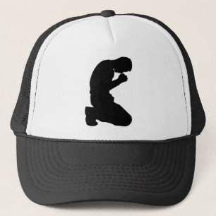GORRA DE CAMIONERO HOMBRE RODANDO EN ORACIÓN