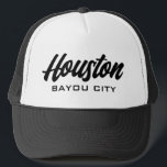 Gorra De Camionero Houston Texas Bayou City<br><div class="desc">Sombrero de camionero de tipografía de escritura de Houston Texas Bayou City. gorra de béisbol blanco y negro personalizado para desgaste casual,  playa,  deportes,  viajes,  golf y más. Diseño elegante de papel para hombres y mujeres. Disponible también en otros colores frescos. Personaliza tu propio eslogan o apodo opcionalmente.</div>