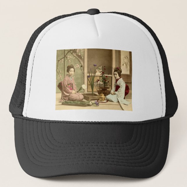 Gorra De Camionero Ikebana - chicas hermosos del kimono que arreglan (Anverso)