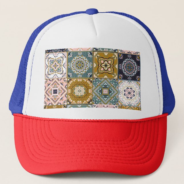 Gorra De Camionero Indio de Talavera: Patchwork, mosaico étnico. (Anverso)