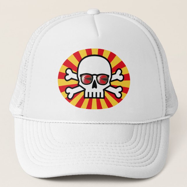 Gorra De Camionero Jolly Roger usando gafas de sol rojas (Anverso)