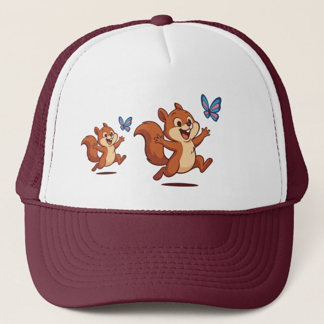 Gorra De Camionero Joyful Chase – Happy Squirrel & Butterfly (Anverso)