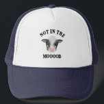 Gorra De Camionero La vaca no en el alimento<br><div class="desc">Funny tracker diseño gorra para amantes de las vacas y granjeros que presentan ilustracion acuarela de una vaca bebé con un texto que dice "no en la comida".</div>