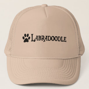 Gorra De Camionero Labradoodle (estilo del pirata con el pawprint)