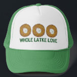 Gorra De Camionero Latke entero (Lotta) Ama Los Crepes De Papa Hanukk<br><div class="desc">El diseño presenta un original ilustracion de marca de un delicioso panqueque de patata de latke coronado con crema agria, un artículo básico en la cocina judía de vacaciones, y TODO AMOR LATKE en un divertido tipo de letra. ¡Ideal para las celebraciones de Hanukkah! Este diseño de latkes de Chanukah...</div>