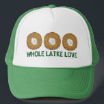 Gorra De Camionero Latke entero (Lotta) Ama Los Crepes De Papa Hanukk<br><div class="desc">El diseño presenta un original ilustracion de marca de un delicioso panqueque de patata de latke coronado con crema agria, un artículo básico en la cocina judía de vacaciones, y TODO AMOR LATKE en un divertido tipo de letra. ¡Ideal para las celebraciones de Hanukkah! Este diseño de latkes de Chanukah...</div>