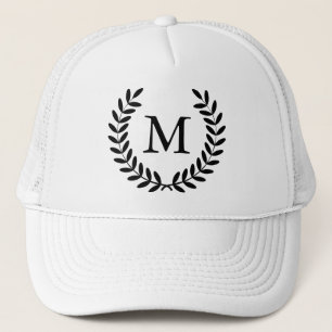 Gorra De Camionero Laureles y letra negros con clase del monograma