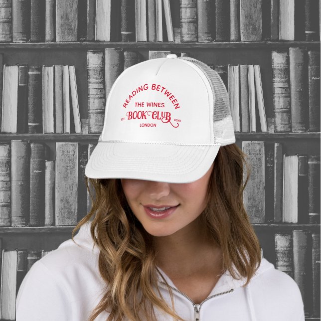 Gorra De Camionero Leer entre el Wines Book Club Red Escudo (Subido por el creador)