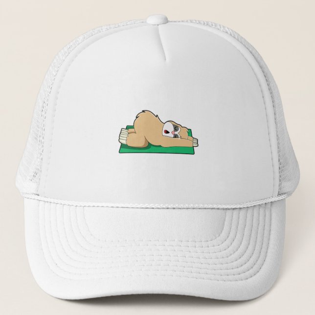 Gorra De Camionero Lema en yoga sobre alfombra de yoga (Anverso)