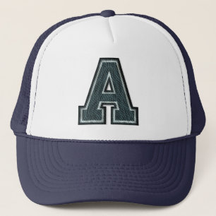 Gorra De Camionero Letra verde azulada quemada una inicial