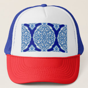 Gorra De Camionero Lujoso decorado en blanco y azul turco.