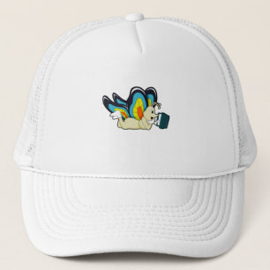 Gorra De Camionero Mariposa en lectura con libro