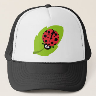 Gorra De Camionero Mariquita adorable en una hoja