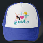 Gorra De Camionero Me Encanta La Gimnasia Cuta Gimnasta<br><div class="desc">Me Encanta La Gimnasia. Un regalo gorra de gimnasia bonito con un adorable texto verde azulado entre dos chicas que se tambalean y un hermoso corazón rosado. Un lindo regalo de gimnasta para un entrenador de gimnasia infantil o femenino.</div>