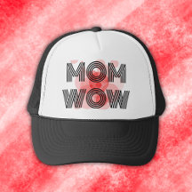 MOM WOW negro sobre rojo |