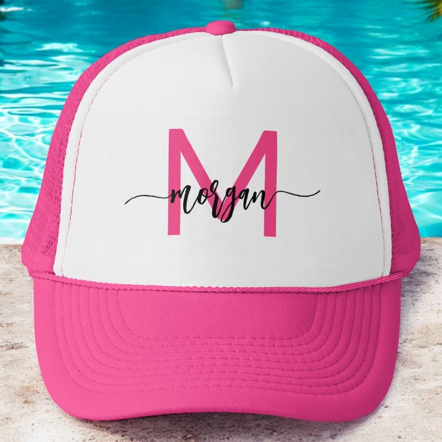 Gorra De Camionero Monograma estilizado moderno rosa caliente (Subido por el creador)