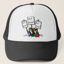 ¡No somos racistas, violentos, o silenciosos!