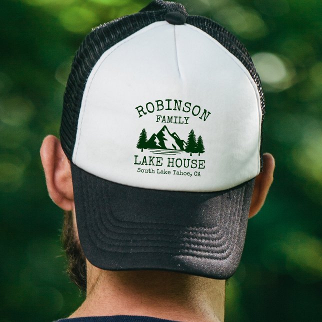 Gorra De Camionero Nombre de la familia Lake House Forest Green Silho (Lake House, Cabin or other desired text. Several colors to choose from)