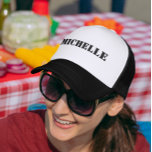 Gorra De Camionero Nombre Monograma Personalizado<br><div class="desc">Este diseño también está disponible en otros modelos de teléfono. Elija Tipo de dispositivo para ver otras fundas para iPhone,  Samsung Galaxy o Google. Algunos estilos pueden cambiarse seleccionando Estilo si esa es una opción.</div>