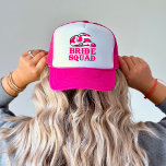 Gorra De Camionero Novia de último rodeo Bachelorette Brie Squad<br><div class="desc">Un divertido diseño de vaquera con letras rosas calientes</div>