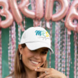 Gorra De Camionero Novia personalizada Sra. Boda<br><div class="desc">Este diseño puede ser personalizado en el área proporcionada cambiando la foto y/o el texto. O puede personalizarse haciendo clic en Personalizar esta plantilla y, a continuación, eligiendo la opción de hacer clic en el personalizar y eliminando o cambiando el color del fondo, agregando texto, cambiando el color o estilo...</div>