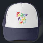 Gorra De Camionero Orgullo de la Paz<br><div class="desc">Muestra tu orgullo en este divertido y elegante gorro con una bonita inscripción de "Peace Pride Love" en colores arcoiris.</div>