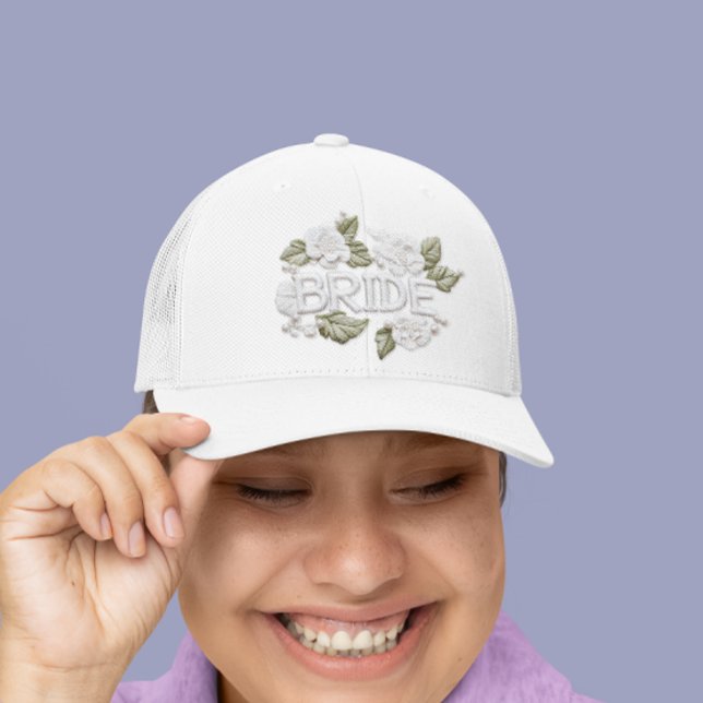 Gorra De Camionero Parche de Flor de Perla de Bride Embroidered Faux (Subido por el creador)
